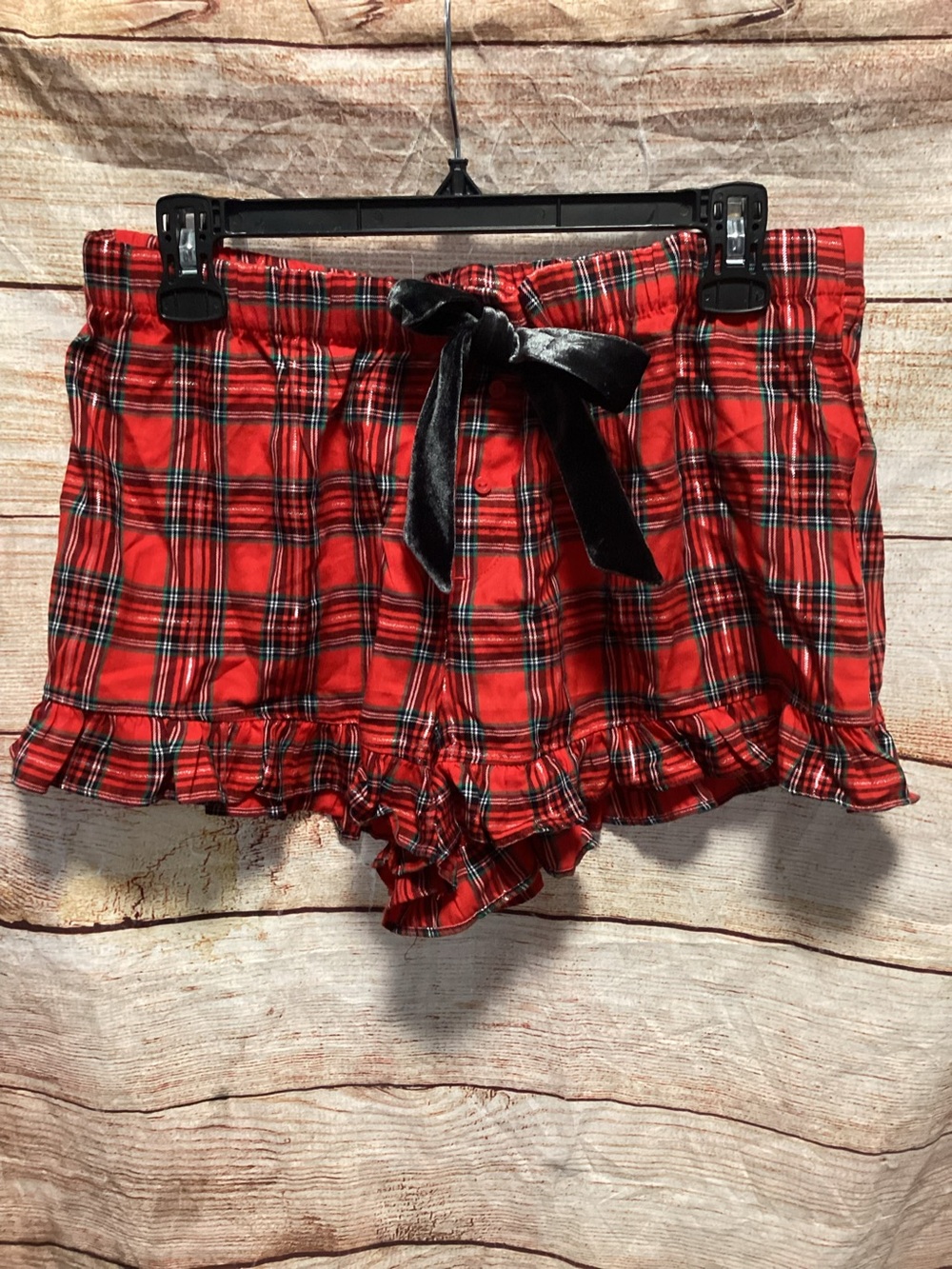 PINK Victoria’s Secret plaid sleep shorts-Ladies Large-NEW